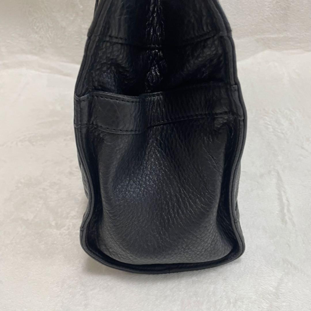 美品　トリーバーチ　トートバッグ　エンボスロゴ　レザー　ブラック　A4