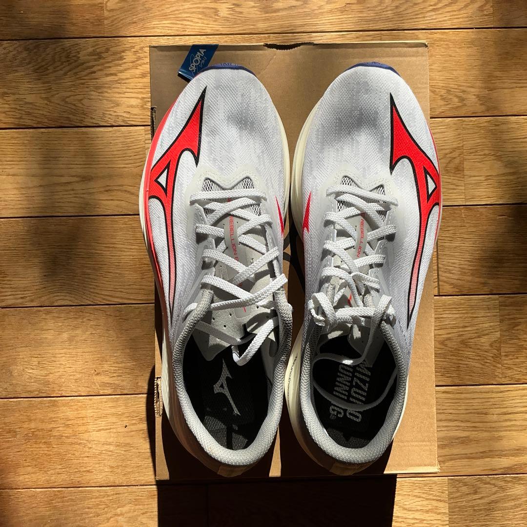 「バルカンさま専用」　ミズノ　ウエーブリベリオンフラッシュ3 [27.5cm]