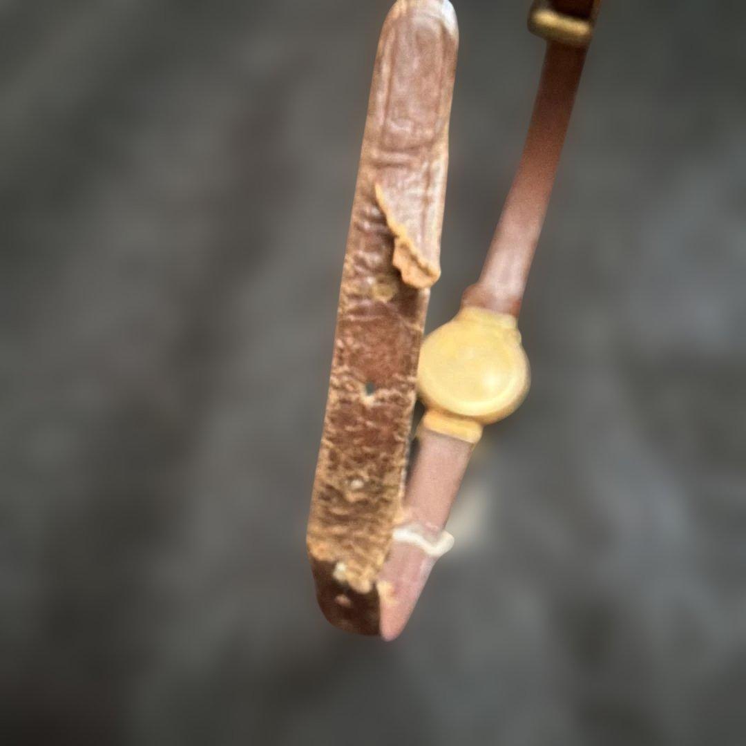 TISSOT アンティークタイプ❣️手巻きアナログ腕時計 ゴールド　お値打ち品❣️