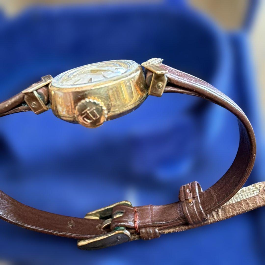 TISSOT アンティークタイプ❣️手巻きアナログ腕時計 ゴールド　お値打ち品❣️