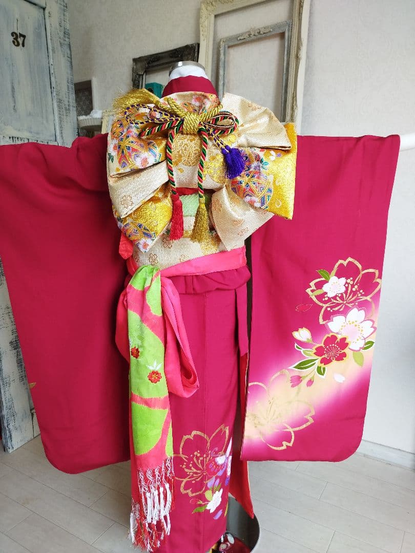 正絹☆誂え品☆濃い赤ピンクの着物と金の作り帯フルセット☆七五三７歳