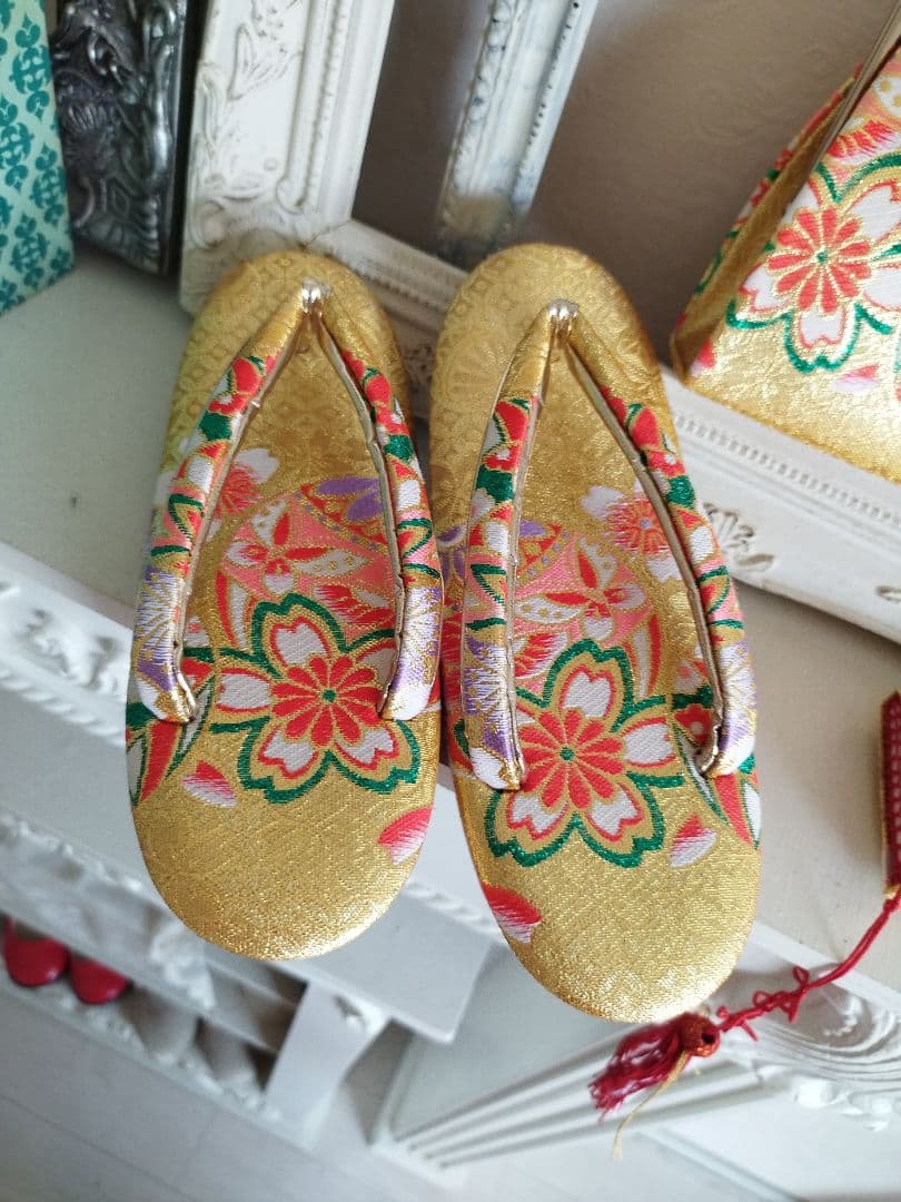 正絹☆誂え品☆濃い赤ピンクの着物と金の作り帯フルセット☆七五三７歳