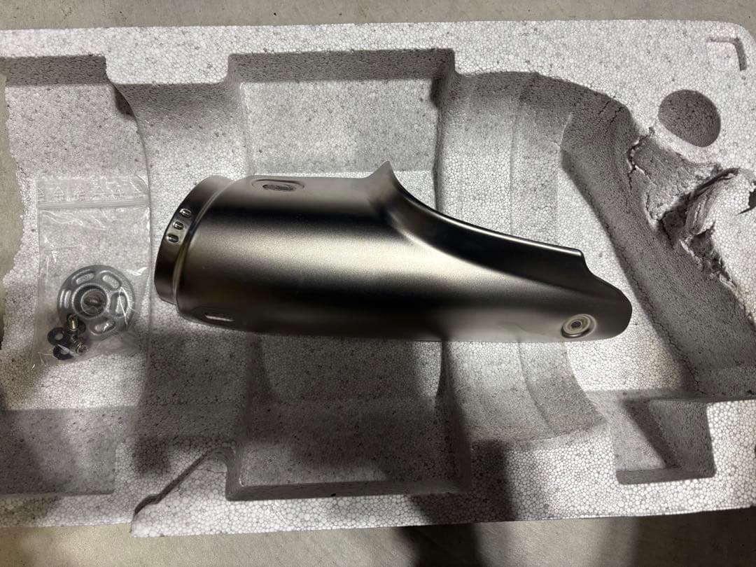 R1250GS/R1200GS　Akrapovic スリップオンマフラー