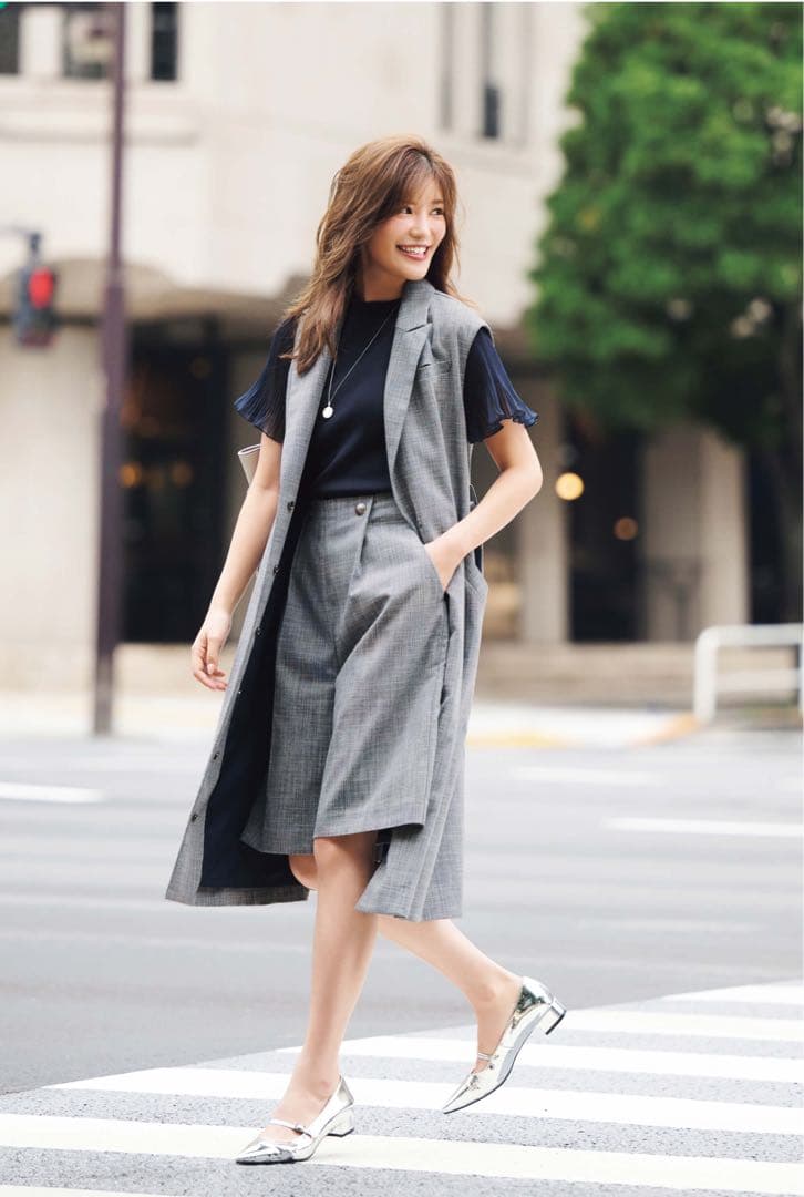 ルーニィ新品紙タグ付き⭐️洗える❗️ツイード調バミューダパンツハーフパンツ