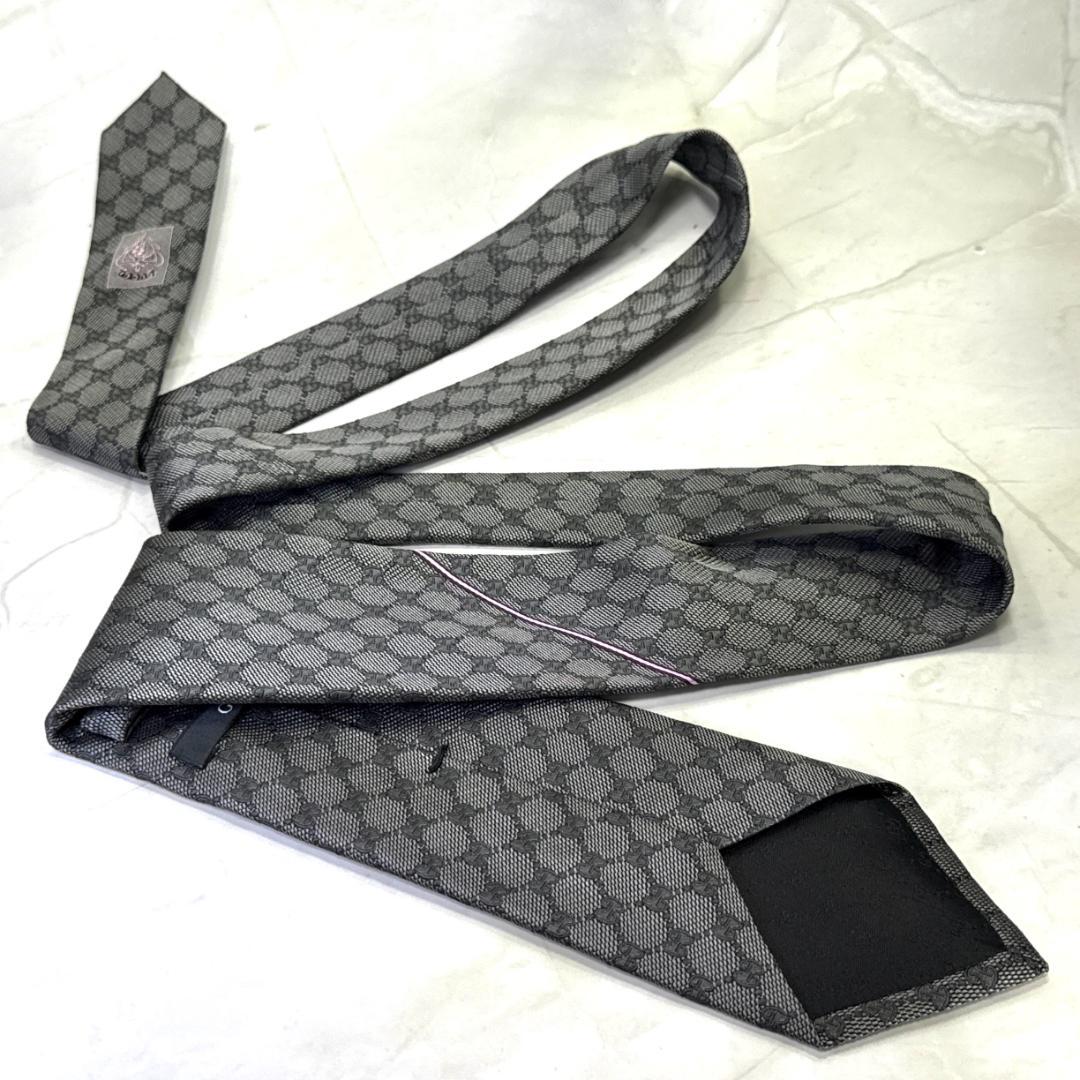 ☆即発 GUCCI GG柄 ボルドー×ピンクライン 高級 シルク ネクタイ 美品