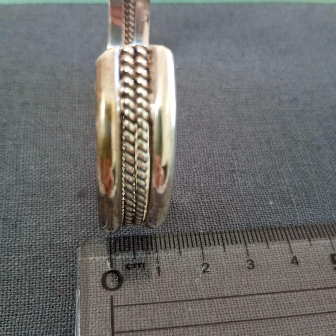 ヴィンテージシルバー ツイストデザイン バングル