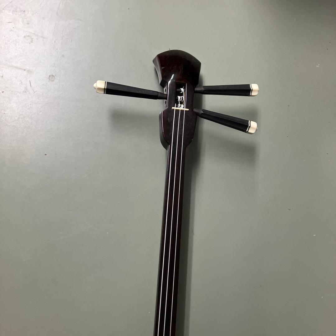 沖縄三味線　アルミハードケース付き　三線