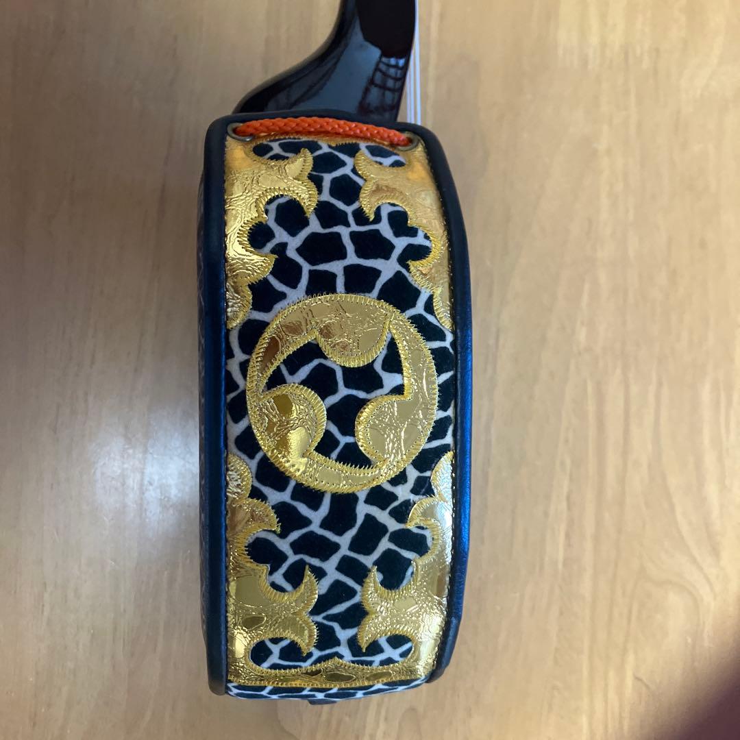 沖縄三味線　アルミハードケース付き　三線