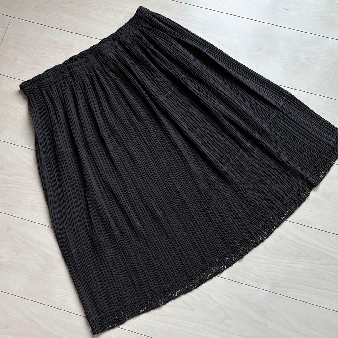 イッセイミヤケ　プリーツスカート　カットワーク　　Aライン　ステッチ入り　M