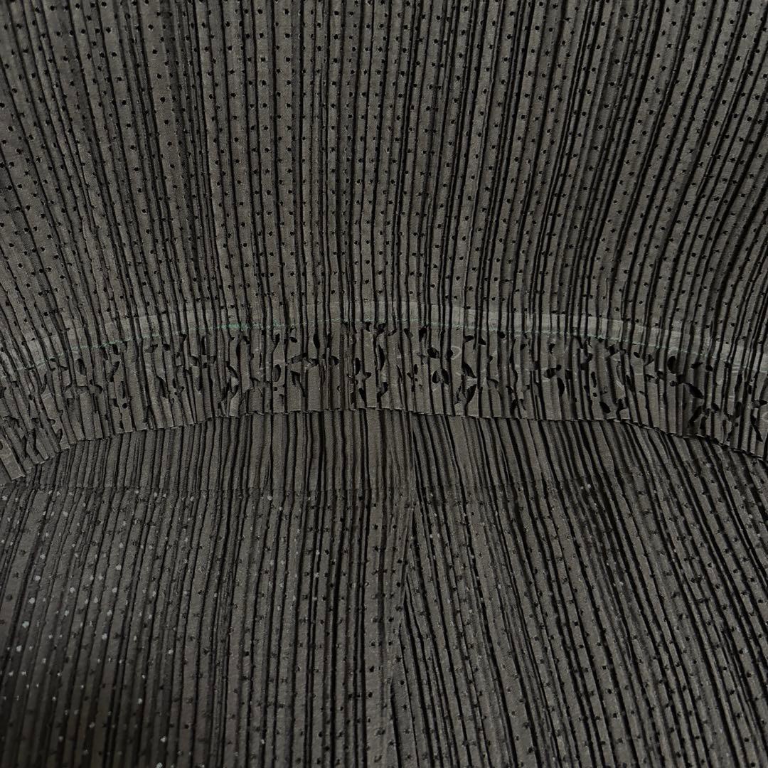 イッセイミヤケ　プリーツスカート　カットワーク　　Aライン　ステッチ入り　M