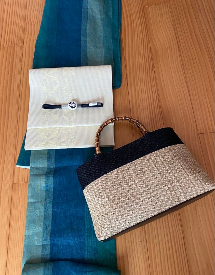 さくらさん専用です。【新品未使用】カゴ風バッグ　生成り×ブラック