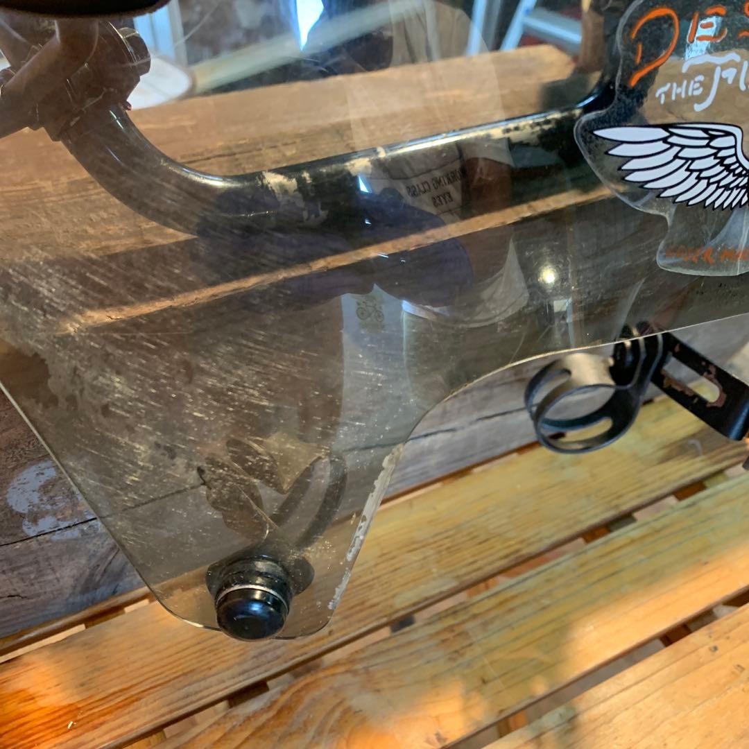 ハーレーダビッドソン純正ウインドシールドとハンドルセットとホワイトグリップ