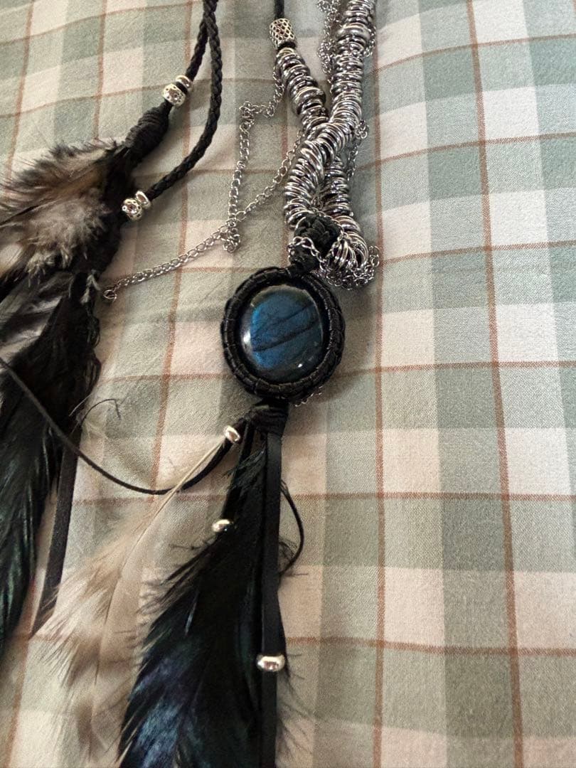 14thaddition系 天然石 羽根付きストーンペンダントネックレス