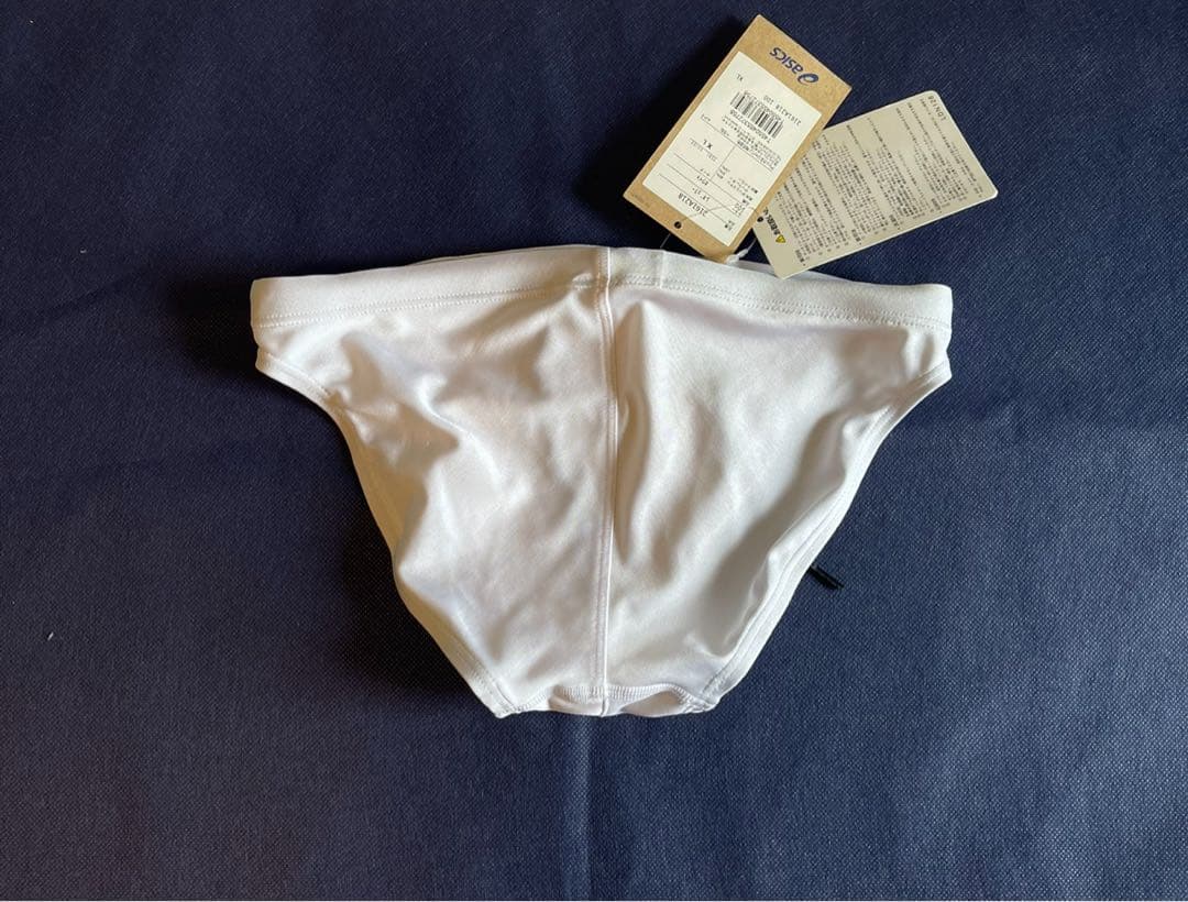 アシックス　白　XL タグ付き