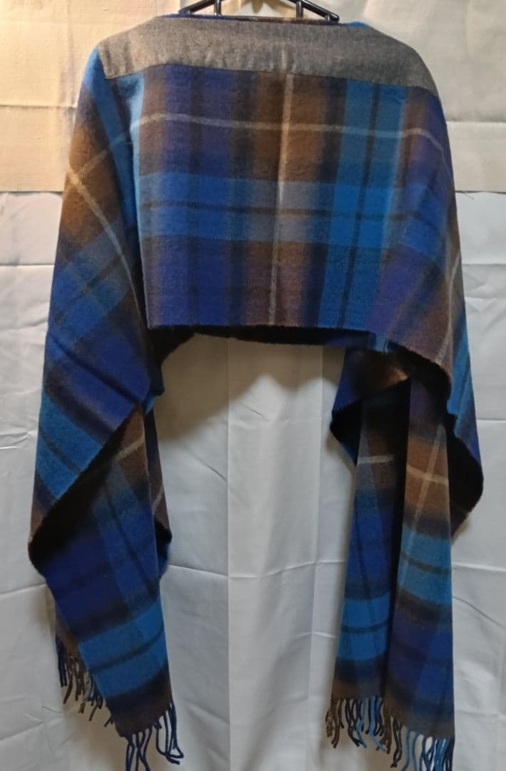 『コムデギャルソンシャツ』×『ロキャロン』コラボ 大判ウールストールポンチョ