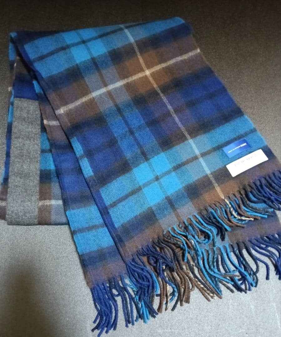 『コムデギャルソンシャツ』×『ロキャロン』コラボ 大判ウールストールポンチョ