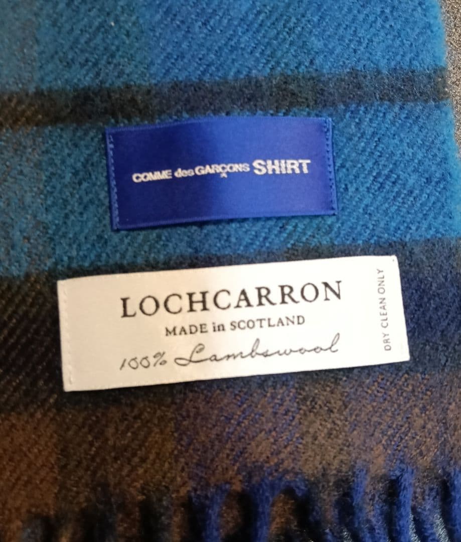 『コムデギャルソンシャツ』×『ロキャロン』コラボ 大判ウールストールポンチョ