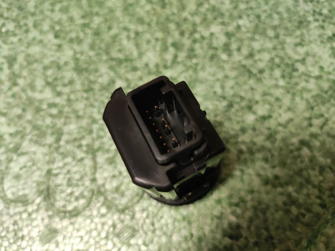 STI エンジンスタートストップボタン