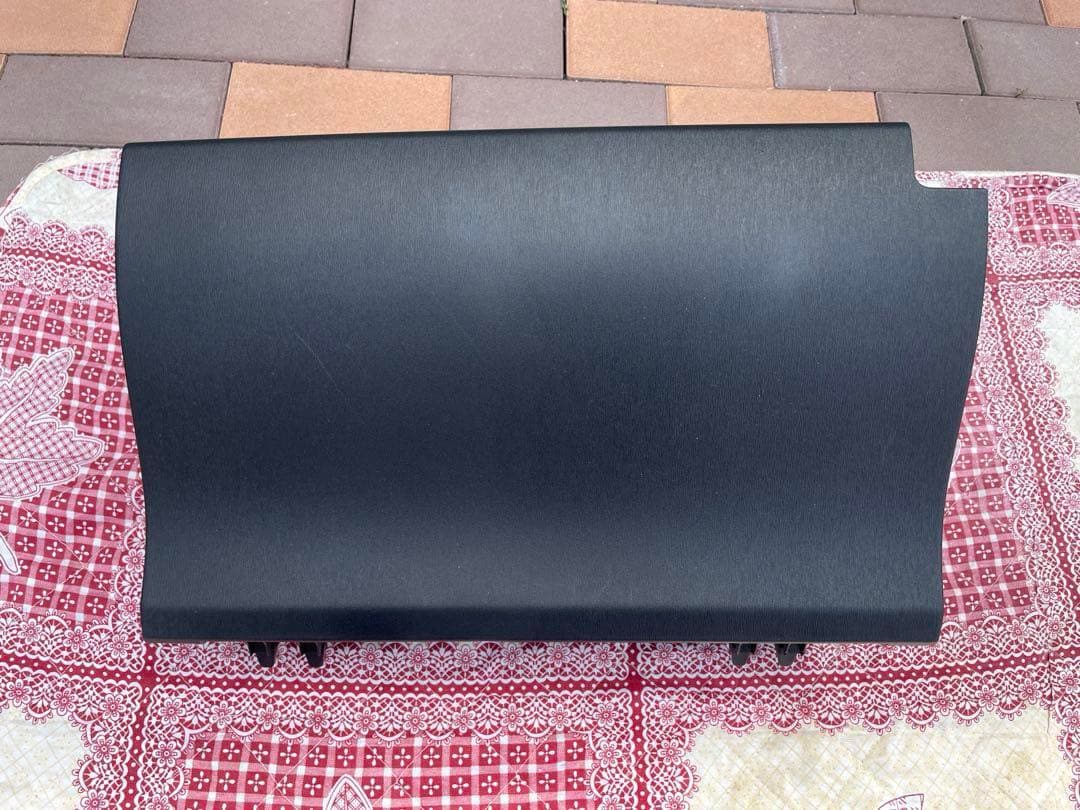 プリウス純正黒内装トリム