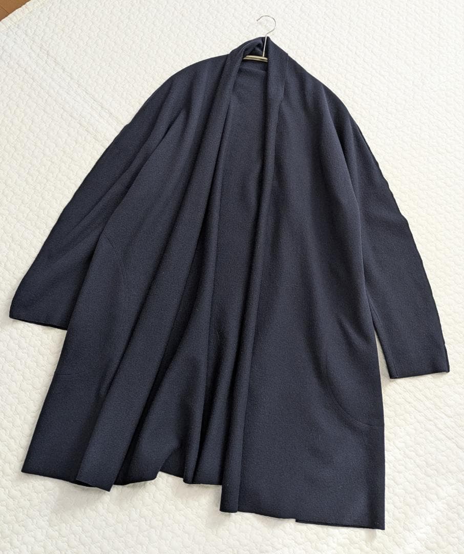 ヨーガンレール☆ラム圧縮ロングジャケット☆濃紺☆ドレープライン☆美品です