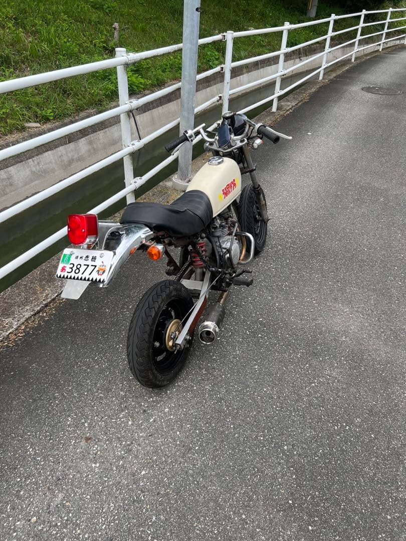 エイプ　ビームス　マフラー