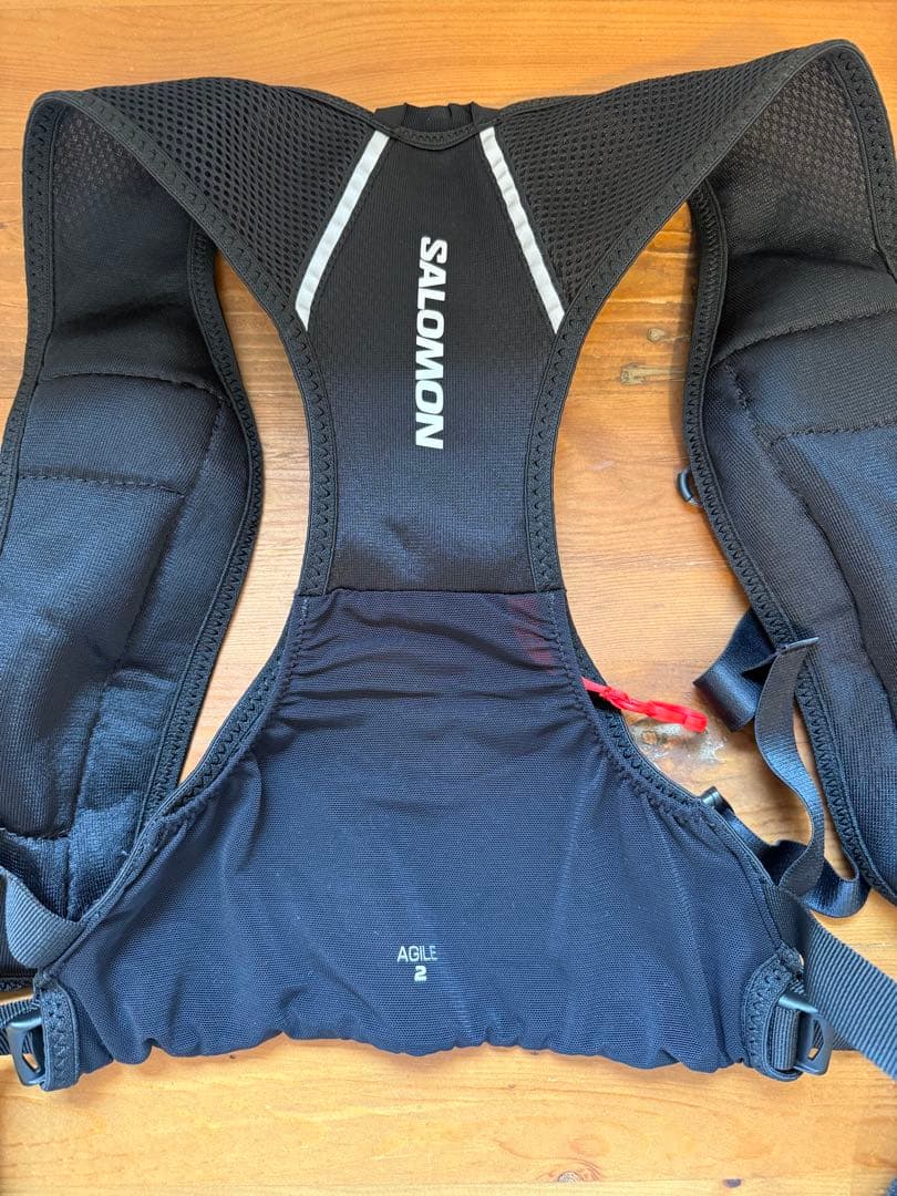 値下げ！SALOMON AGILE 2 ランニングベスト 新品フクラス付き NS