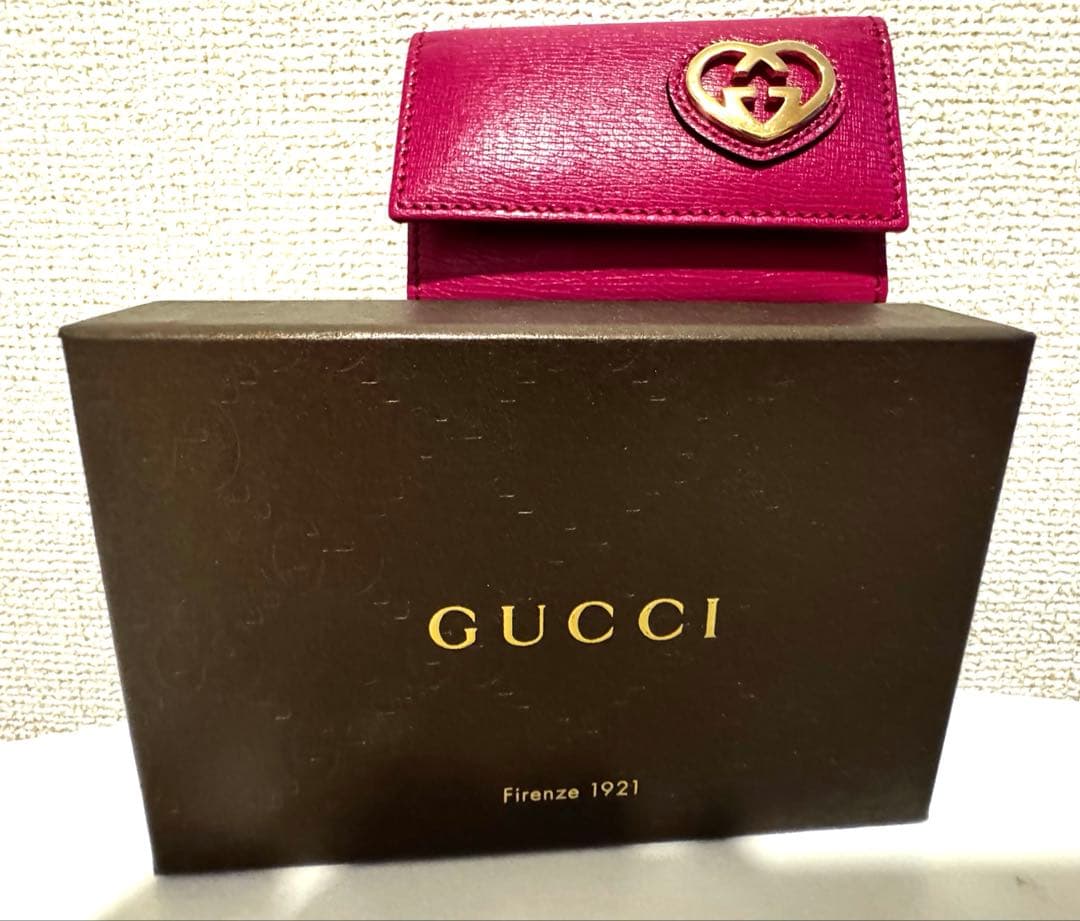 【新品未使用】価格交渉可GUCCI ピンク レザー キーケース