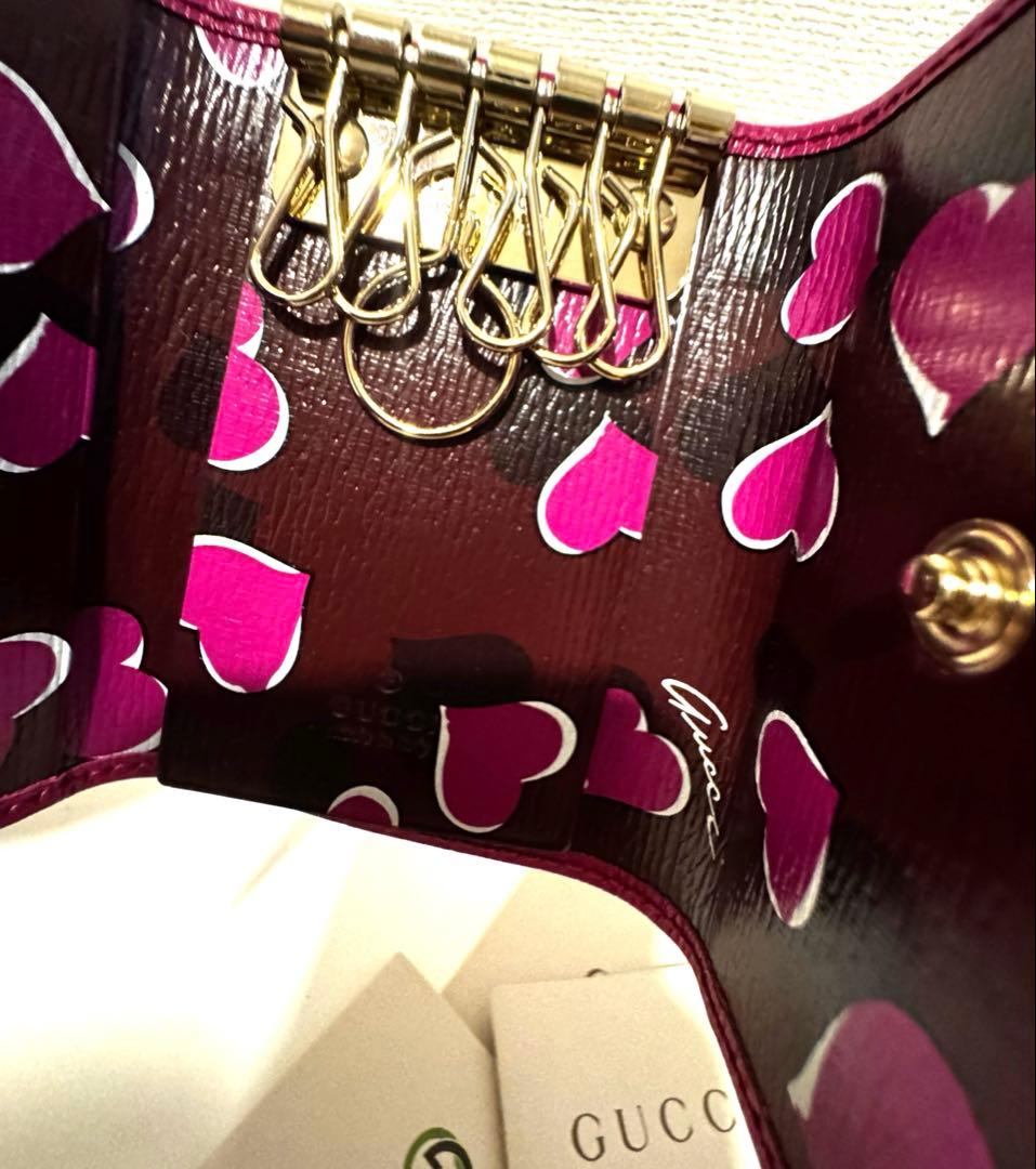 【新品未使用】価格交渉可GUCCI ピンク レザー キーケース