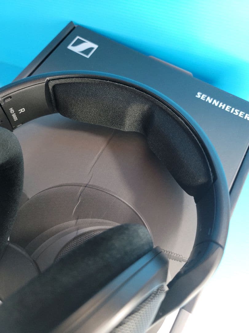 【美品】SENNHEISER ゼンハイザー HD 560S （新）