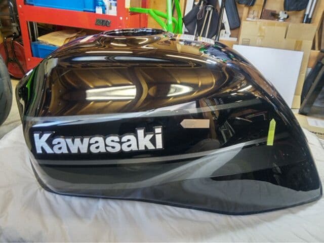 Kawasaki 　ZRX1200ダエグ　ブラックリミテッド　ガスタンクです