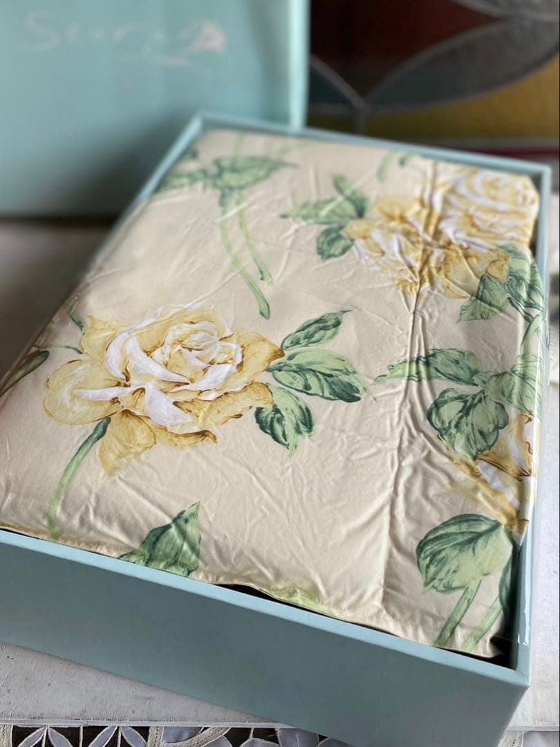 未使用 羽毛肌布団 寝具 インテリア 花柄 ダウン90% フェザー10%