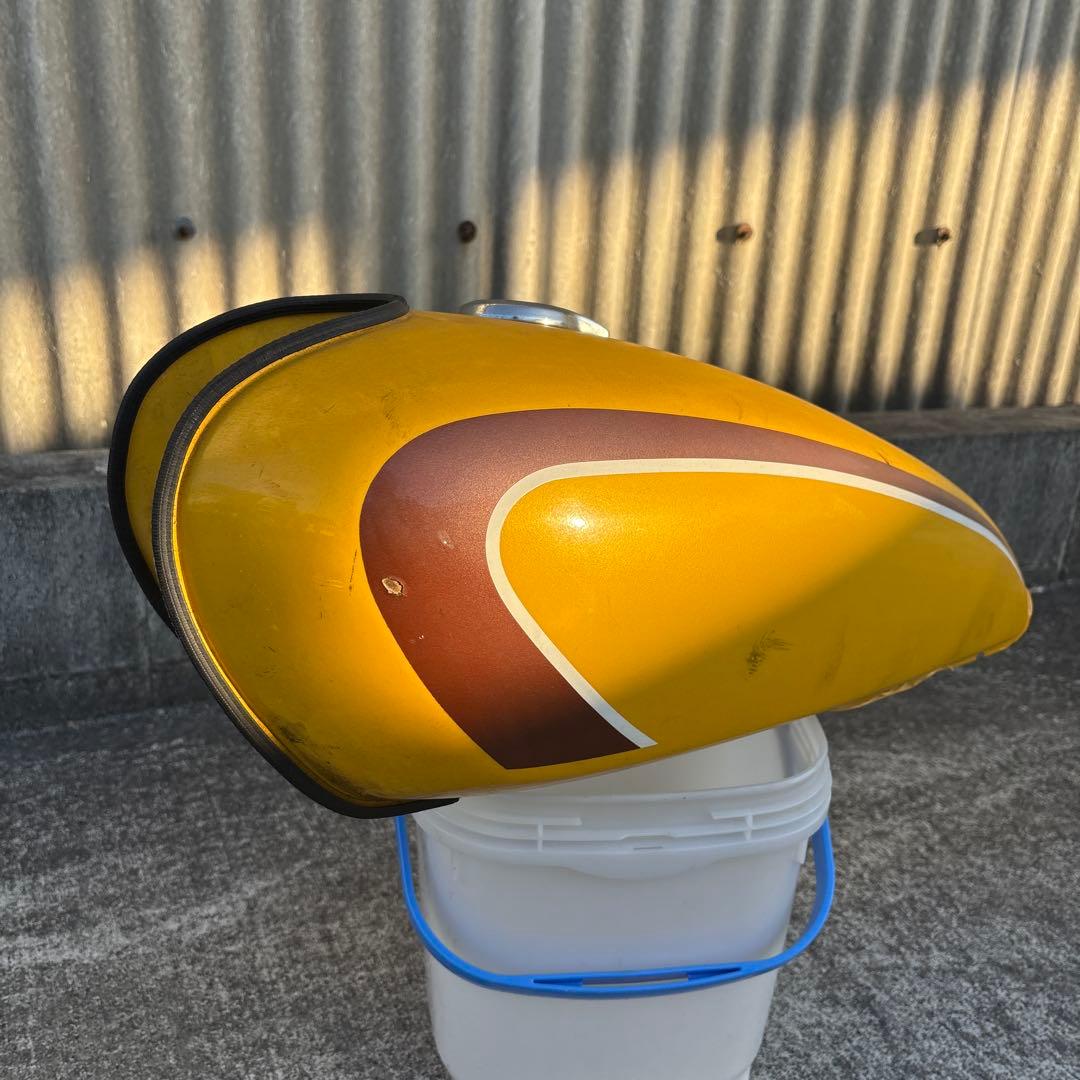 ヤマハ　sr400 タンク