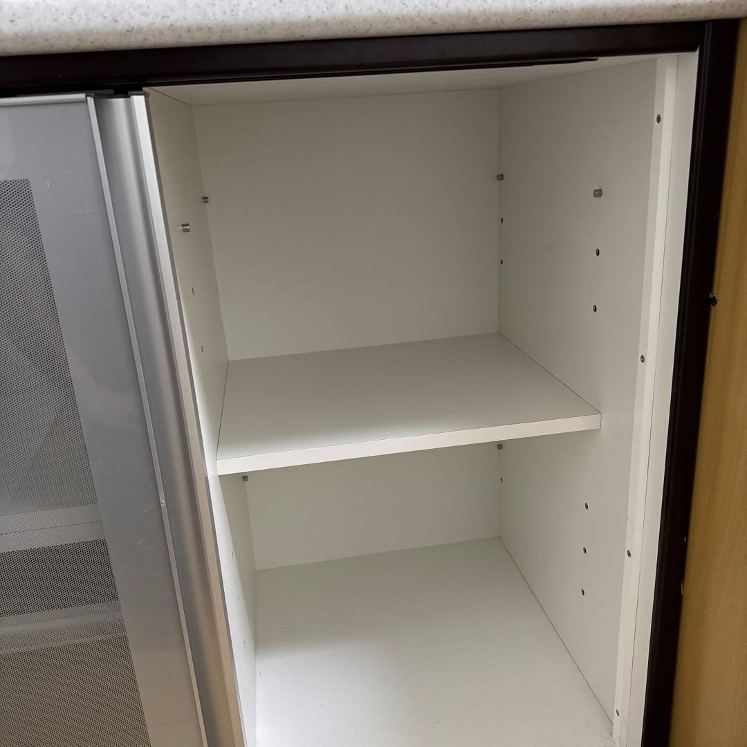 食器棚　カップボード