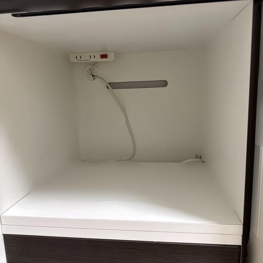 食器棚　カップボード