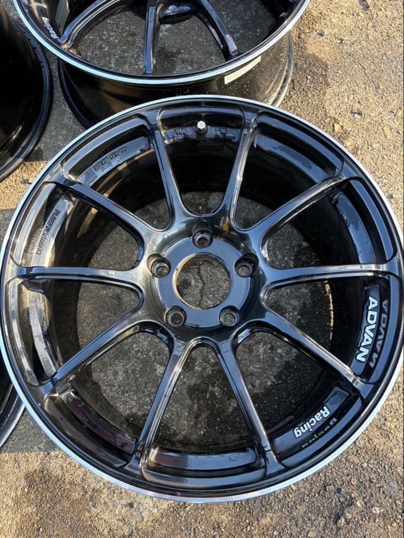 アドバンPCD120 8j+50 9j+50 18インチ