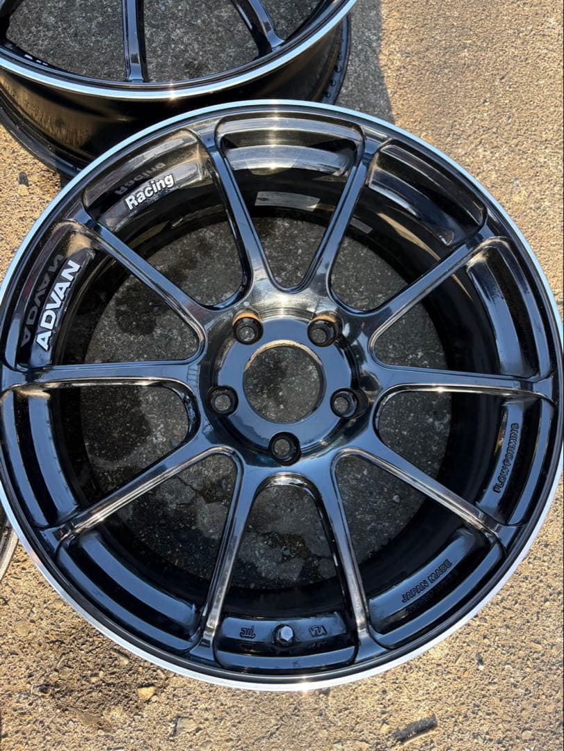 アドバンPCD120 8j+50 9j+50 18インチ