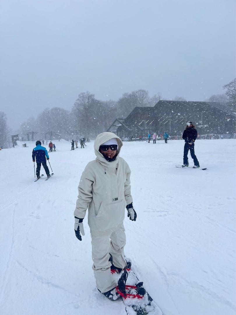 DC PROFILL 白色　ベージュ色　スノーボードウェア Sサイズ