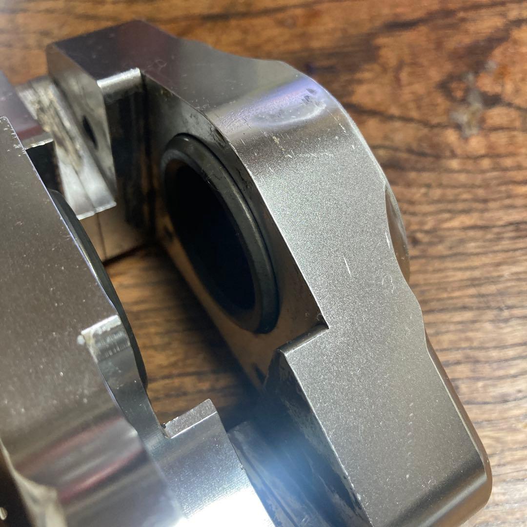 GMA アルミブレーキキャリパー シルバー　中古　美しいデザイン　ハーレー