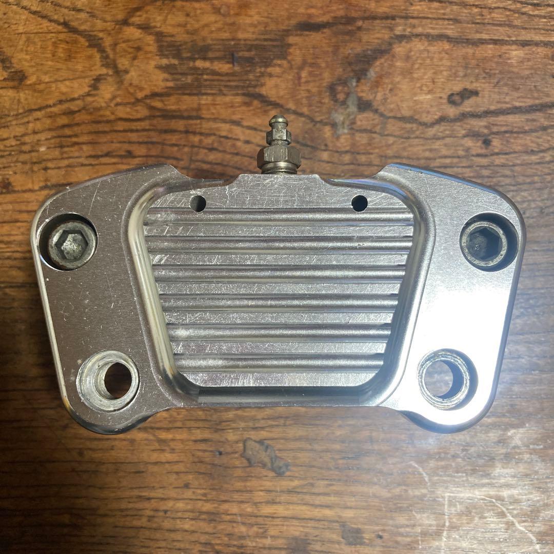 GMA アルミブレーキキャリパー シルバー　中古　美しいデザイン　ハーレー