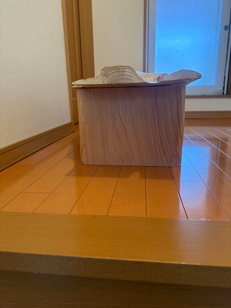 天然杉一枚板ローテーブル蜜蝋ワックス仕上げ‼️