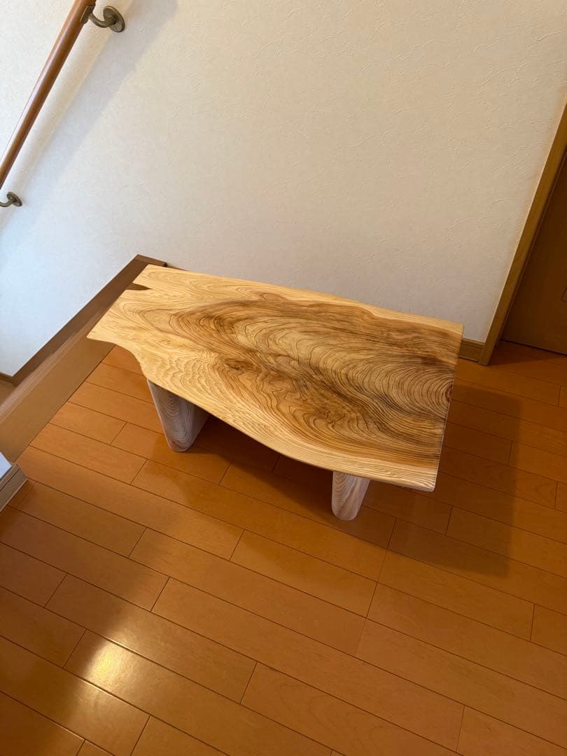 天然杉一枚板ローテーブル蜜蝋ワックス仕上げ‼️