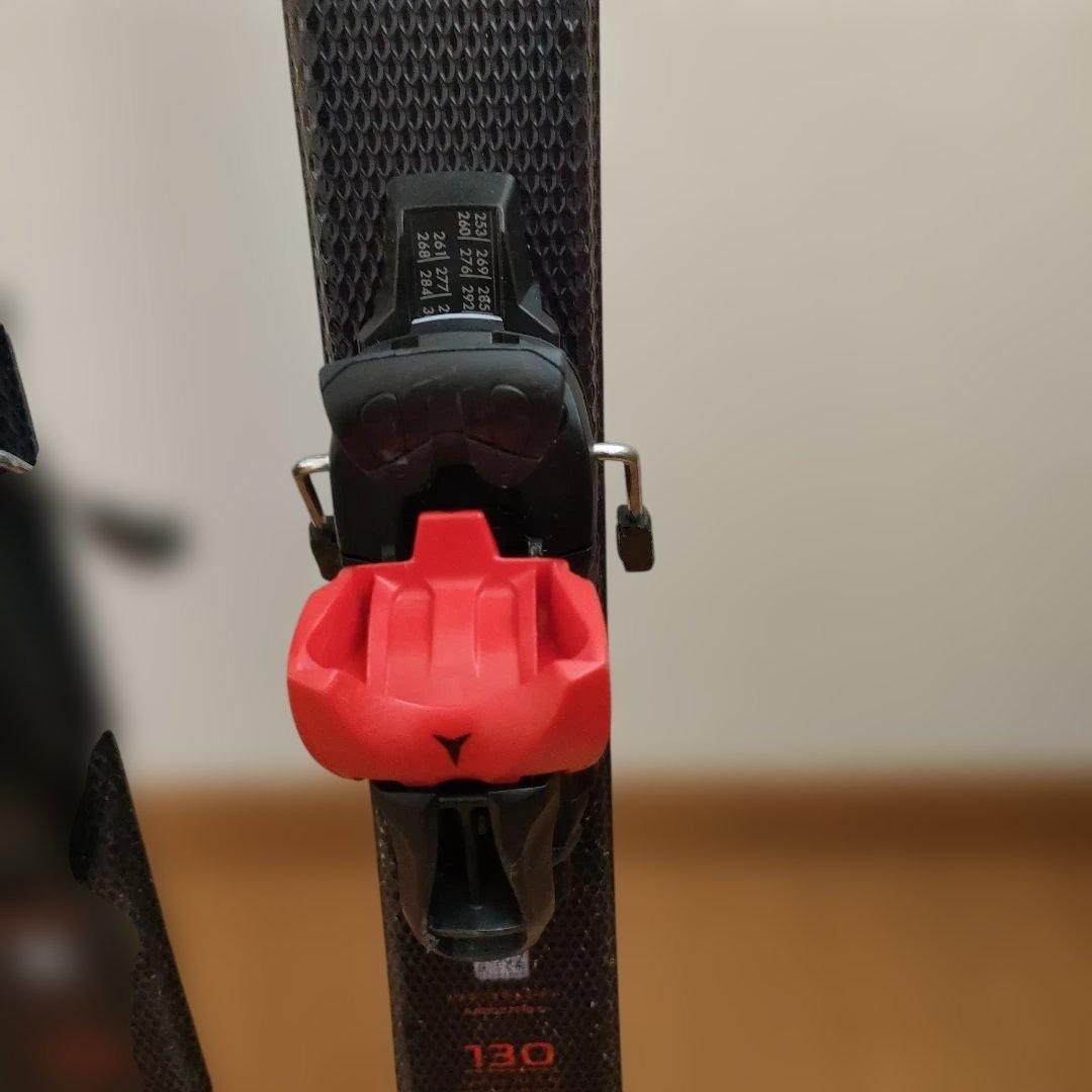 ATOMIC スキー板 赤 ブラック　130センチ redstar