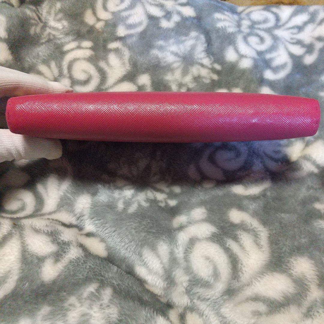 PRADAサフィアーノラウンドファスナー 長財布ピンク系