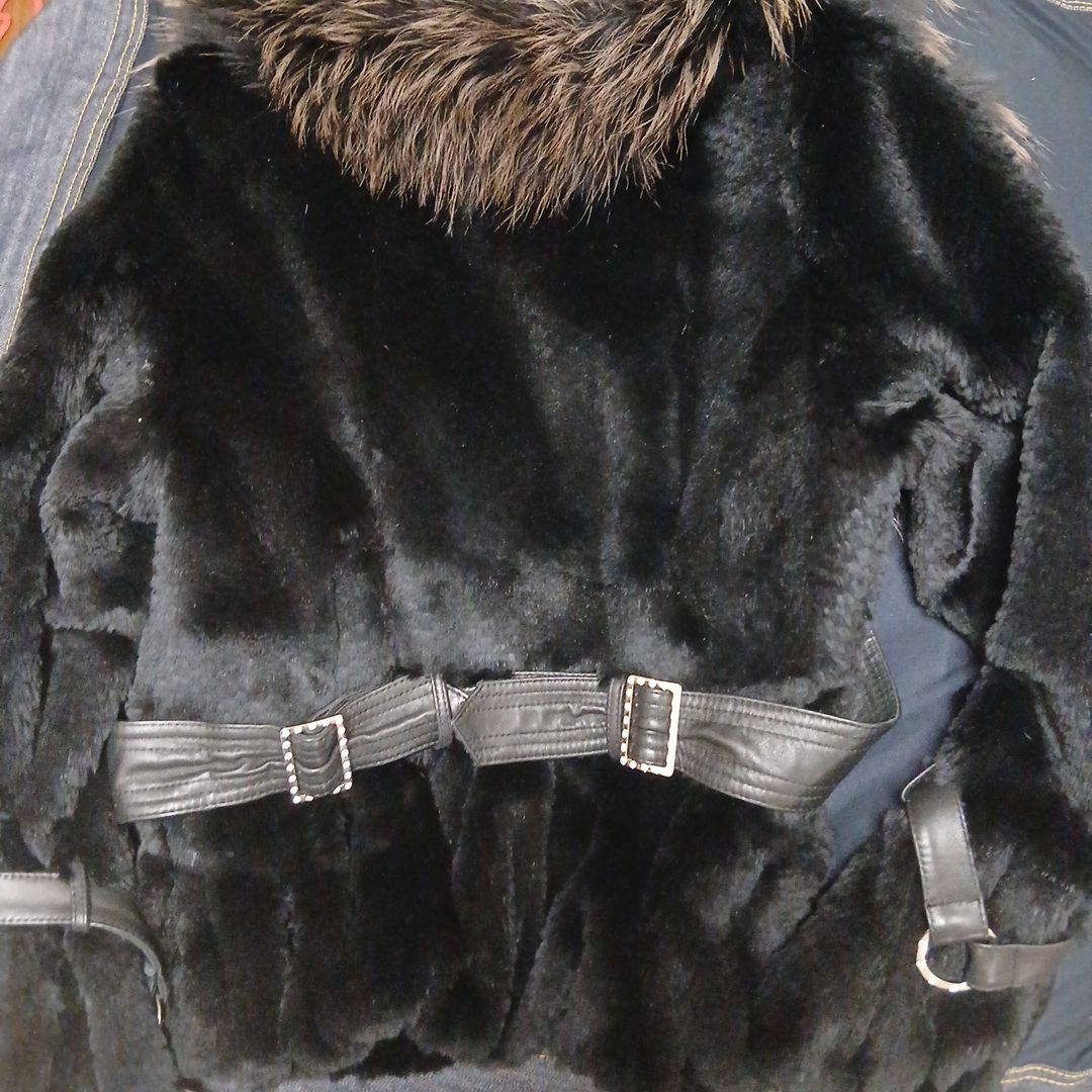 ブラックファーショートコート 66サイズ