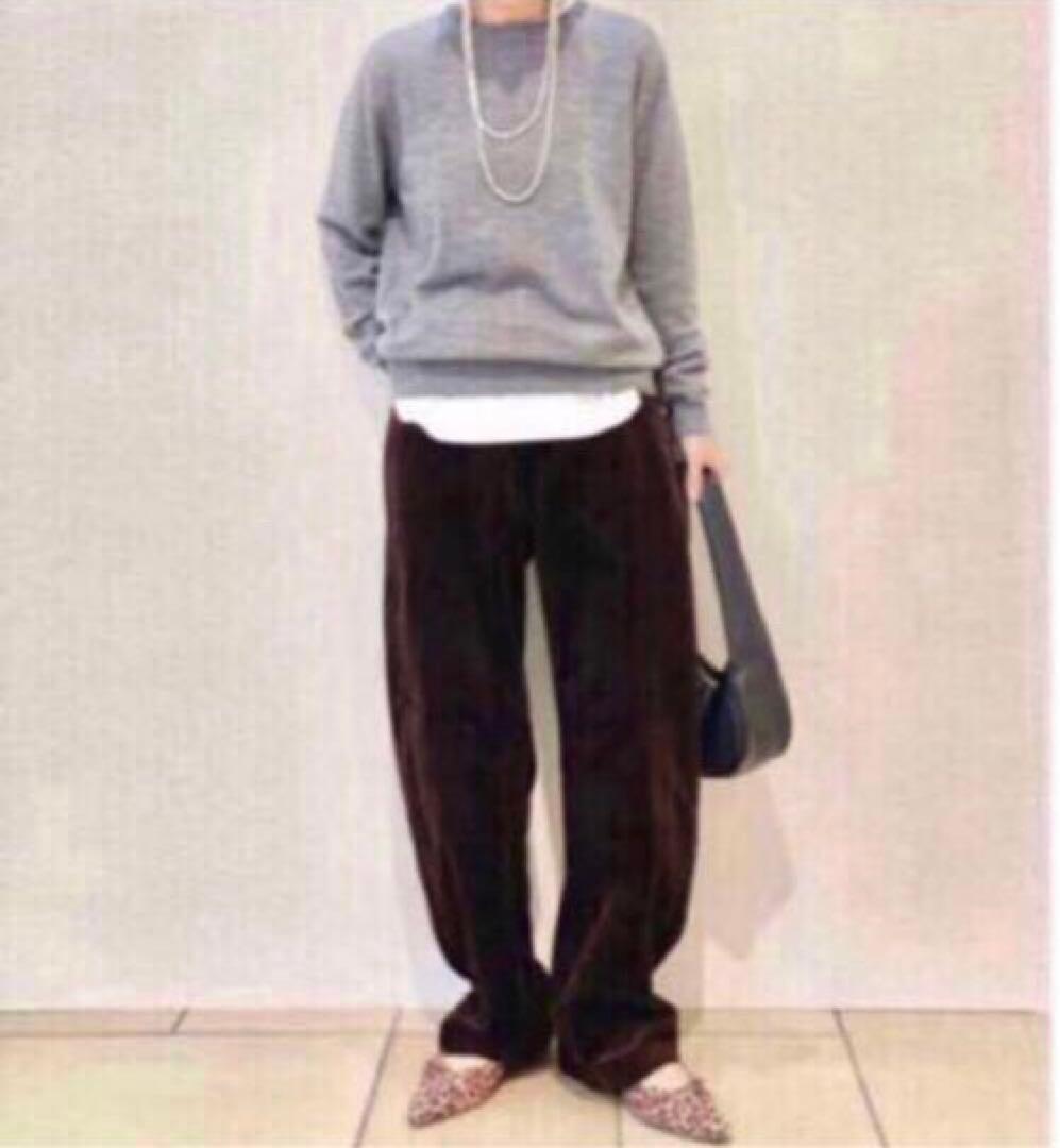 訳ありです‼️新品未使用　UNIQLO コーデュロイカーブパンツ(丈標準) XS