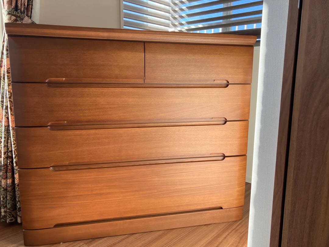 【期間限定販売〜2/20まで】美品　チェスト 4段