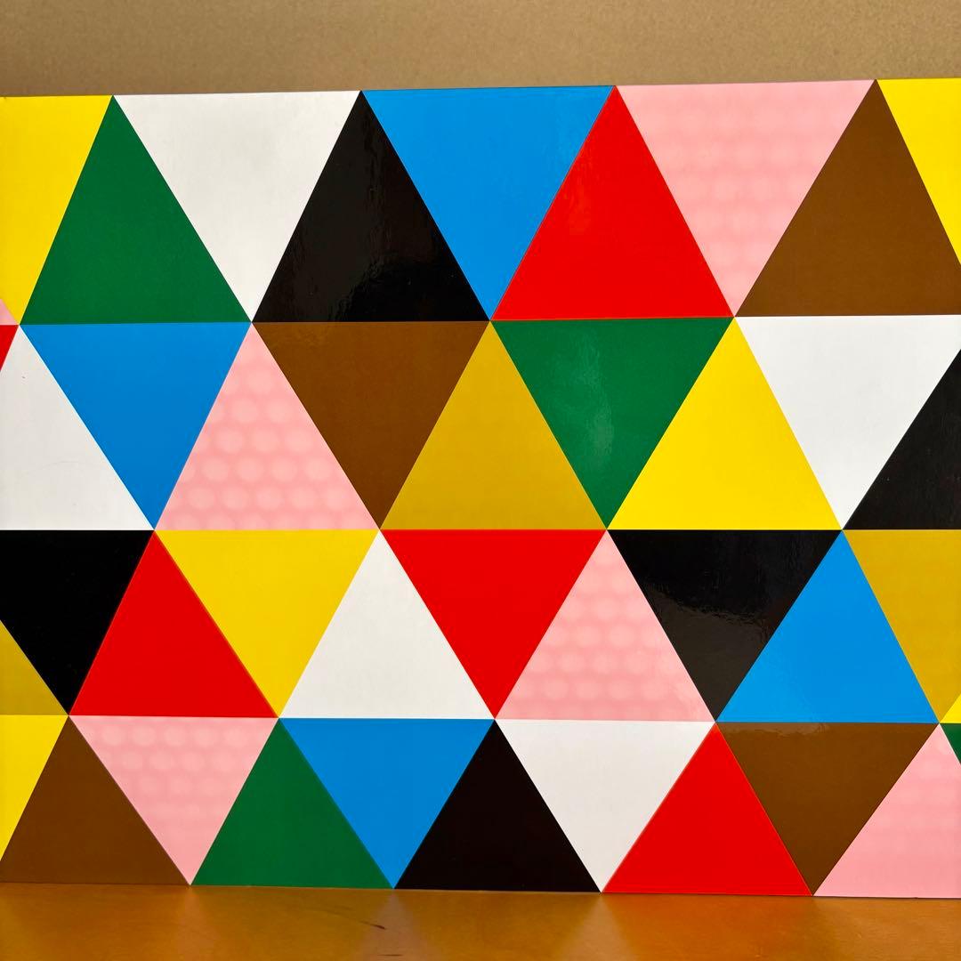 洋書 Eames Beautiful Details