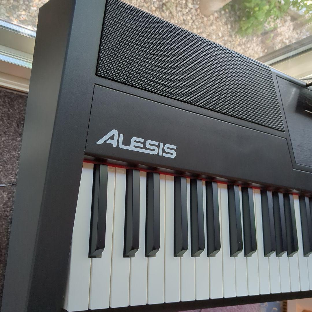 Alesis Recital Pro 88鍵盤デジタルピアノ　電子ピアノ