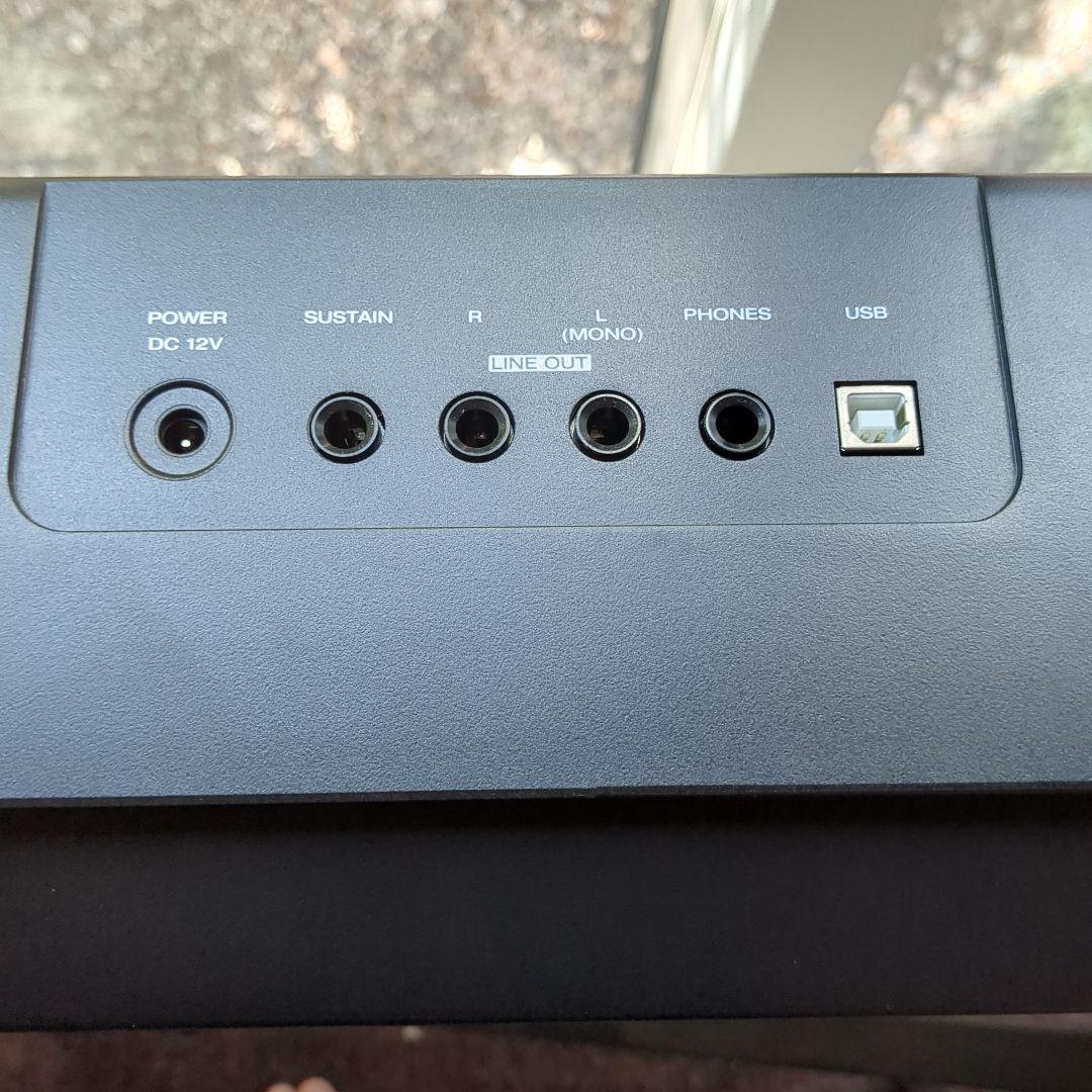 Alesis Recital Pro 88鍵盤デジタルピアノ　電子ピアノ