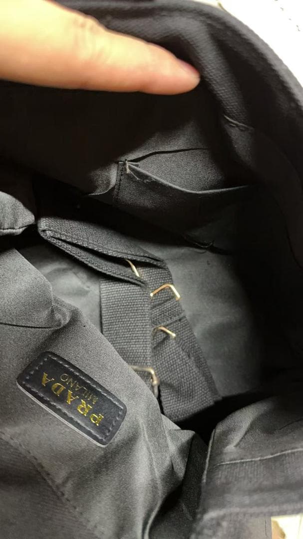 PRADA ブラック キャンバストートバッグ